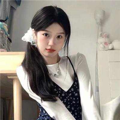 夜深沉,爱难吟